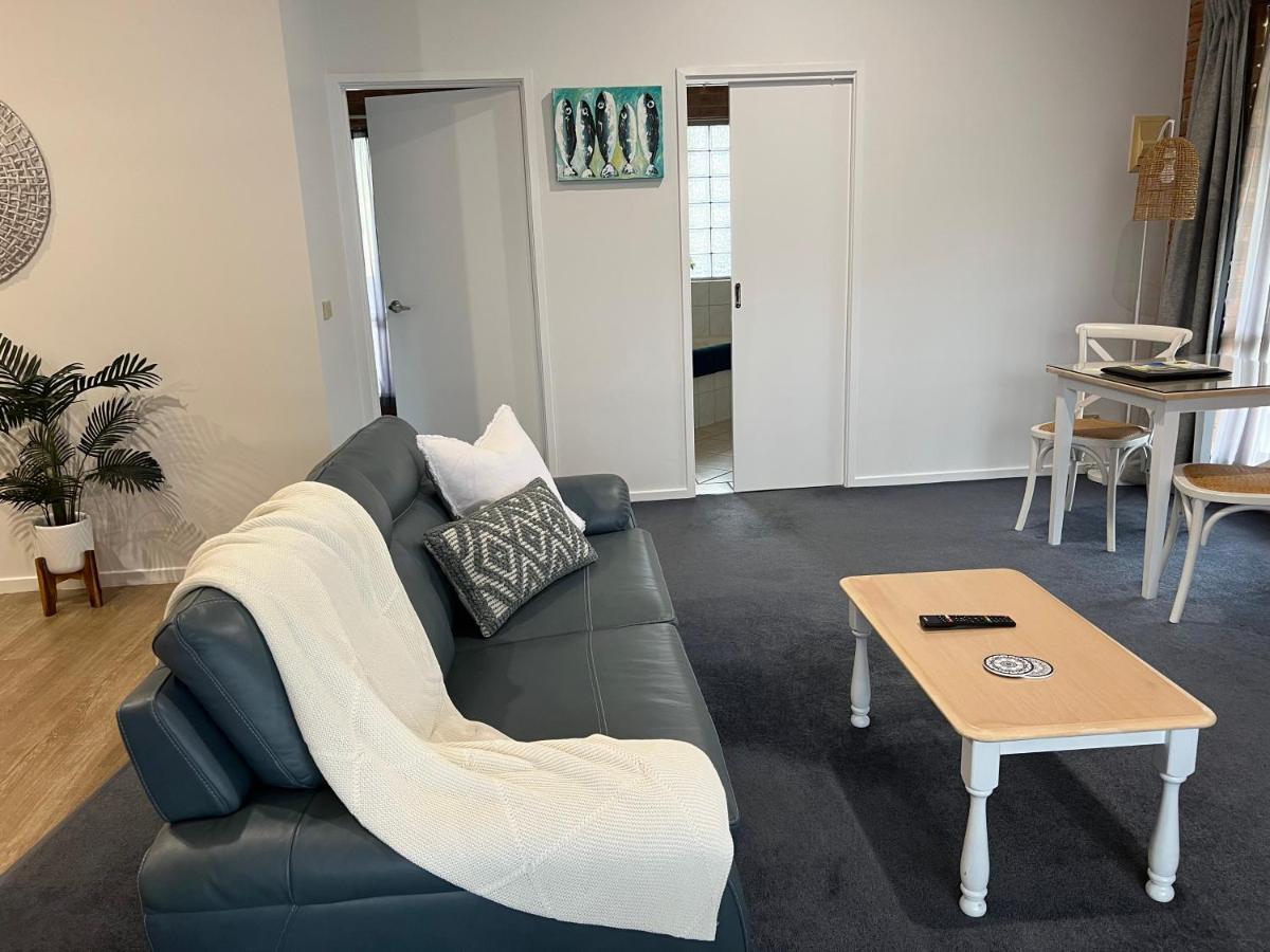 Coastal Waters Motor Inn Lakes Entrance Εξωτερικό φωτογραφία