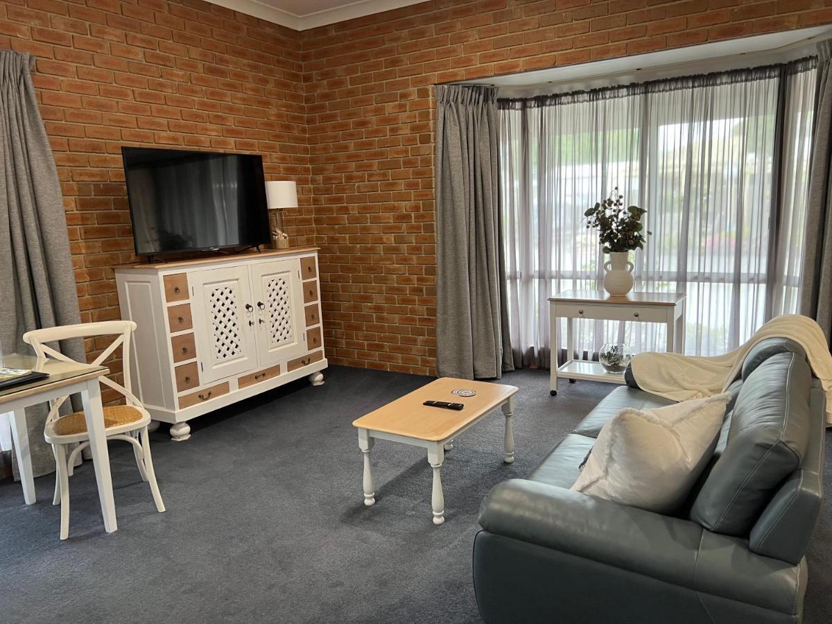 Coastal Waters Motor Inn Lakes Entrance Εξωτερικό φωτογραφία