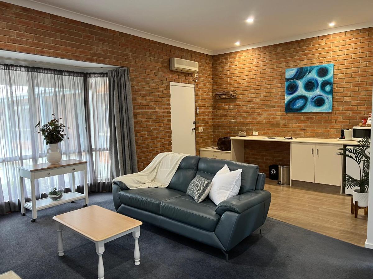 Coastal Waters Motor Inn Lakes Entrance Εξωτερικό φωτογραφία